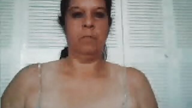 Kokybiškas :  Paauglys su sultingais papais purškiamas cum Seksualu video 
