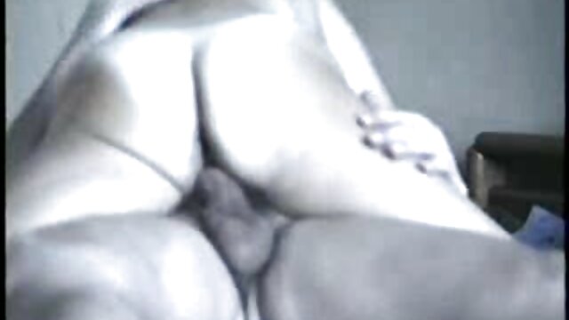 Kokybiškas :  Šiame vaizdo įraše krūtinė masturbuojasi Seksualu video 