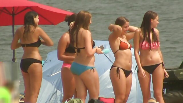 Kokybiškas :  Šviesiaplaukė demonstruoja savo kūną Seksualu video 