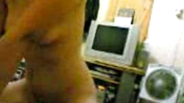 Kokybiškas :  Taigi graži Argentinos brunetė pavers karštą seksą smagiai vonios kambaryje, mėgaukitės Seksualu video 
